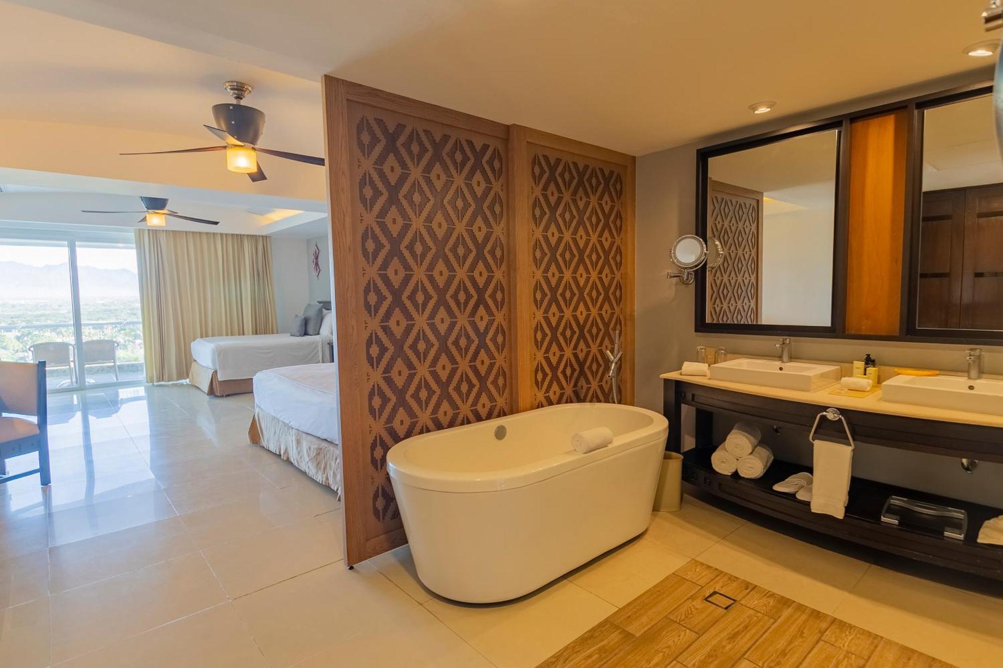 Family Junior Suite Mountain View